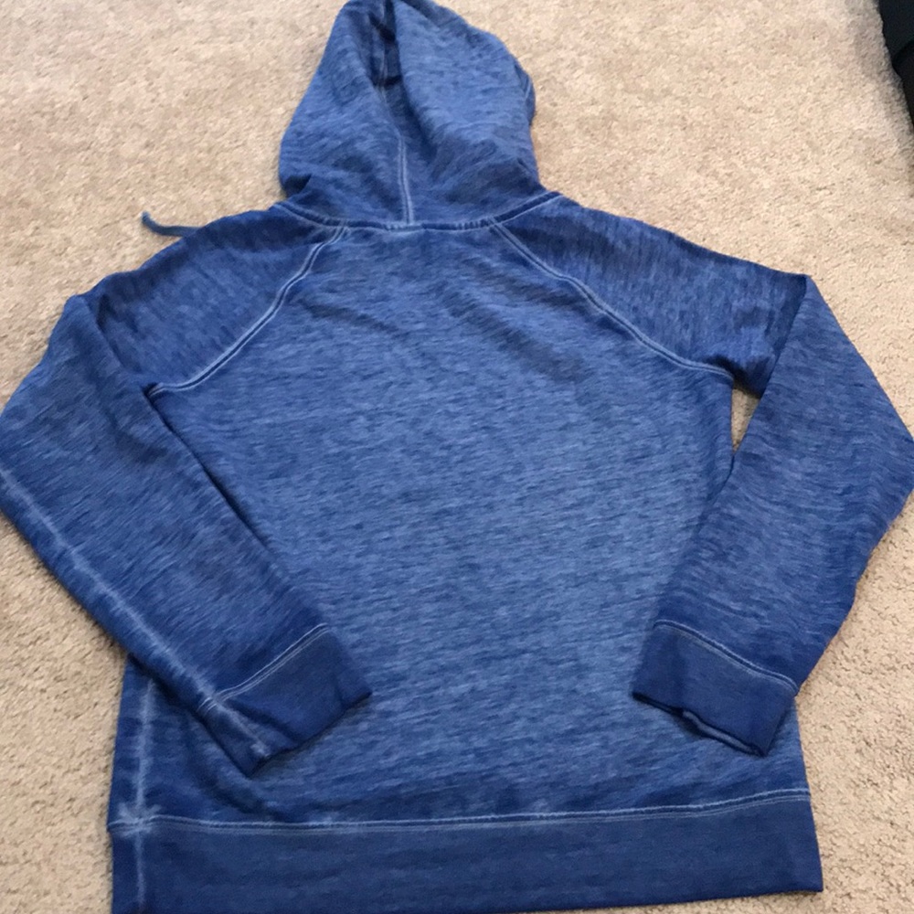 Mossimo pullover. - Picture 4 of 4